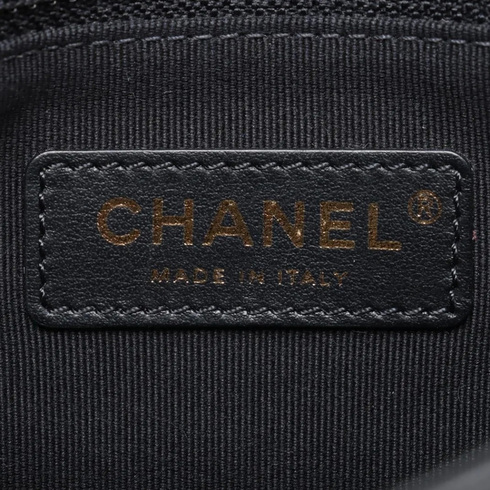 Chanel On and On Full Flap Shoulder Bag - Black Quilted Lambskin COA included - Picture 11 of 17